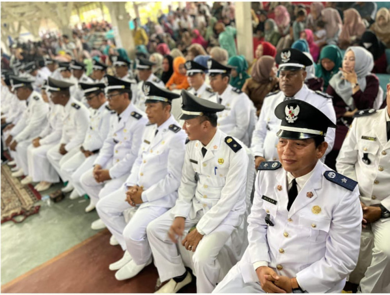 H.Bistamam Bupati Rokan Hilir Resmi Lantik 122 Penjabat Penghulu.