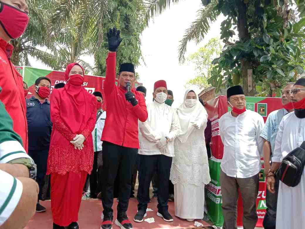 Deklarasi Dihalaman Rumah Warga, H. Zukri - Nasarudin Sebut ini Potret Pelalawan yang Harus Dirubah