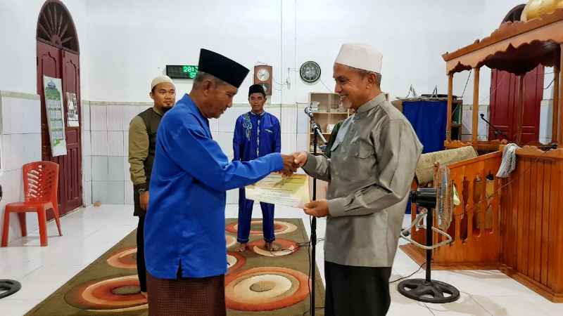 Wakil Bupati Silahturahmi dan Tarawih Bersama Masyarakat Desa Pelantai