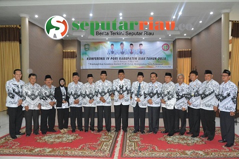 Alfedri Buka konferensi IV PGRI Kabupaten Siak 2018