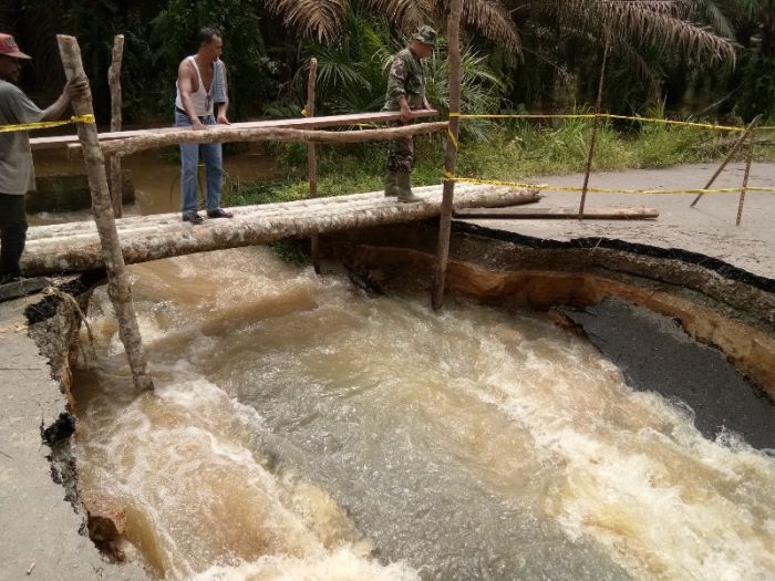 Box Culver Jebol, Jalur Ekonomi Kampung Pulau Putus