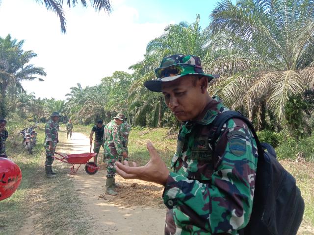Warga Semunai Apresiasi Giat TMMD 113 Kodim Bengkalis Bangun Jalan Desa