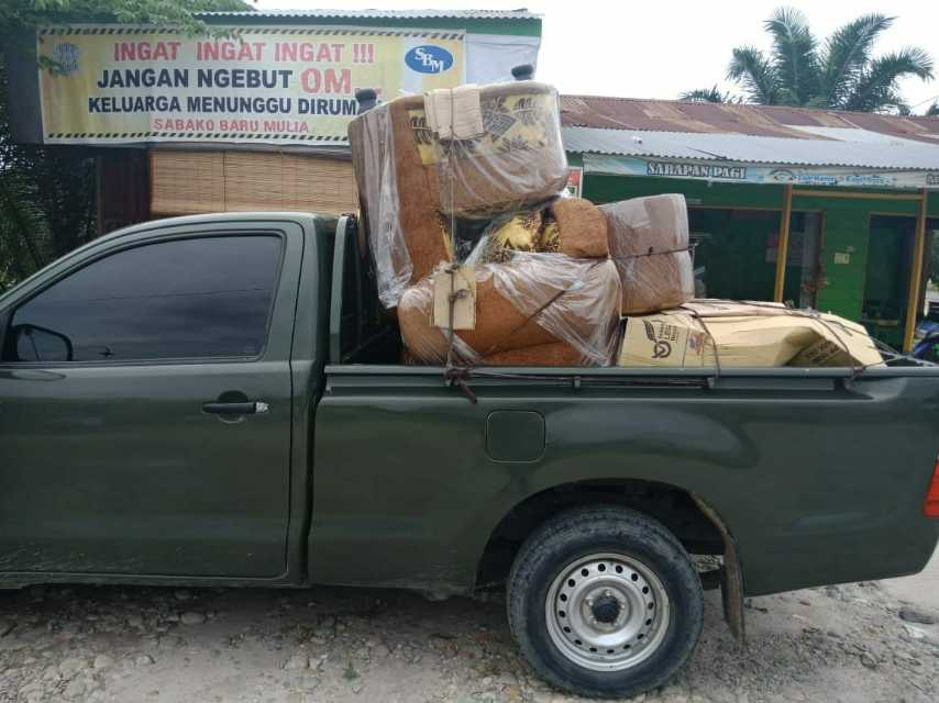 Selain Bedah Rumah, Ibu Jusni Kaget Mendapatkan Sofa & Prabot dari Kodim 0303/Bengkalis