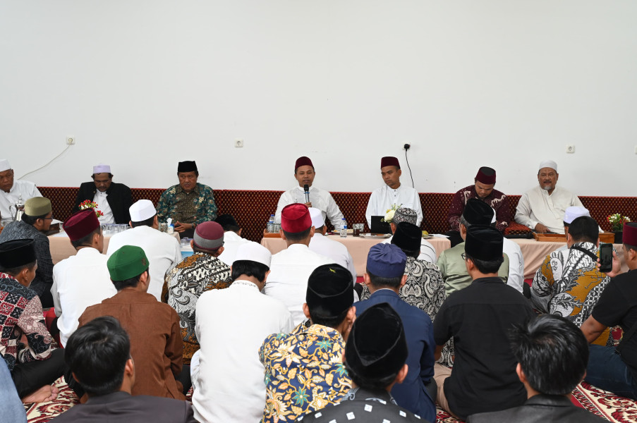 Ratusan Pimpinan Ponpes Se Riau Deklarasi Dukung Abdul Wahid - SF. Hariyanto