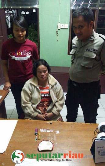 Polsek Pangkalan Kuras Grebek Rumah Wanita Pengedar Narkoba