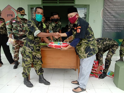 Peduli Covid-19,PPM Mandau Serahkan Bantuan Sembako Kepada Anggota