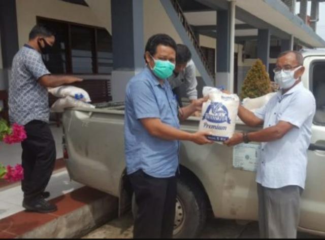 Pelindo I Cab. Dumai Salurkan bantuan  Bagi Jemaat  Santo Tarcisius Terdampak Covid-19