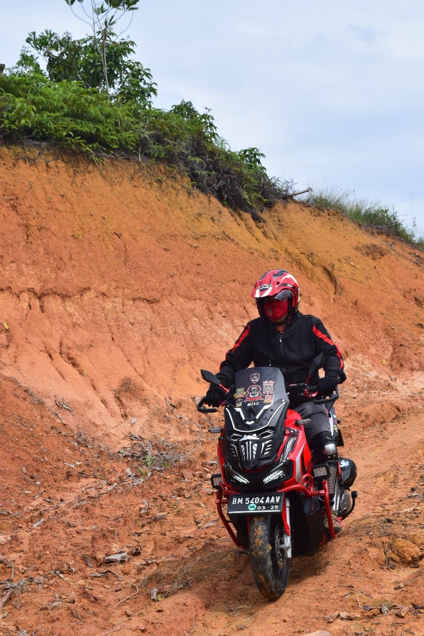 Eksplor Wisata Bertuah dengan Honda ADV 150