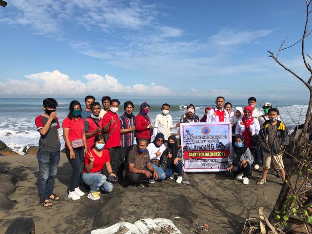 DPW Kamijo Sumbar Laksanakan Giat Bersih Pantai