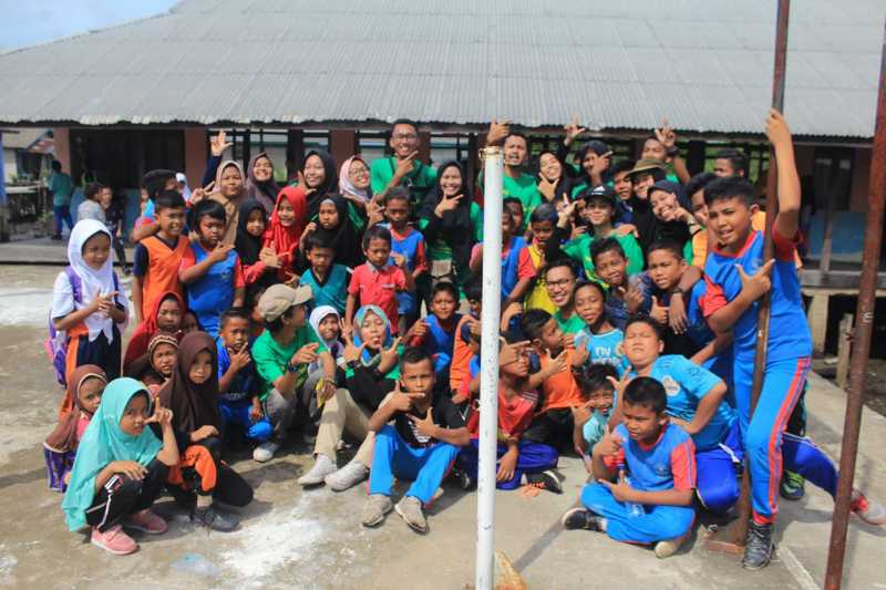 FBII Riau Gelar Kegiatan Ruang Bakti Pendidikan di Desa bakau Aceh