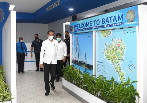 Presiden Joko Widodo Tinjau RS Darurat di Pulau Galang