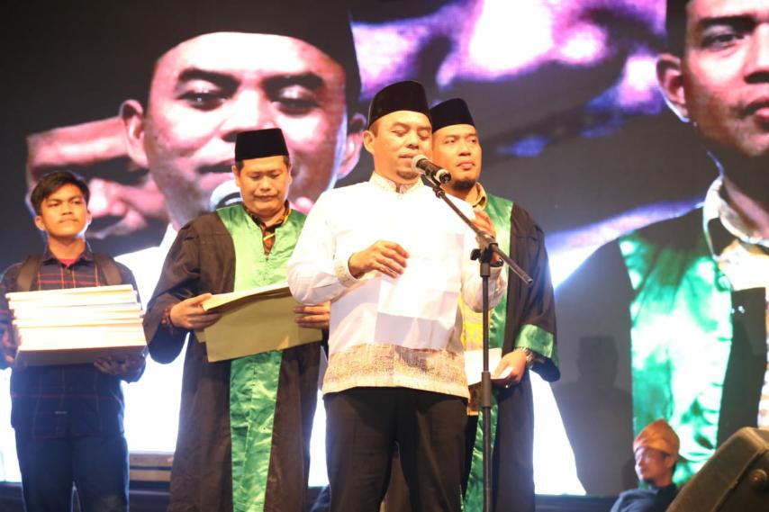 Bupati Labuhanbatu Berikan 15 Hadiah Umrah Pada Pemenang MTQH Dan FSQ Tahun 2020