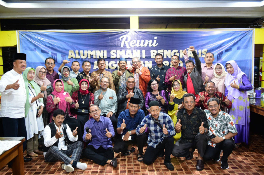 Wagubri.Brigjen TNI (purn) EDY Natar Nasution, S.Ip  Hadiri Reuni SMAN 1 Bengkalis