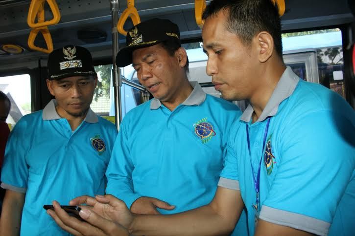 Luncurkan Wifi Gratis Trans Metro Pekanbaru