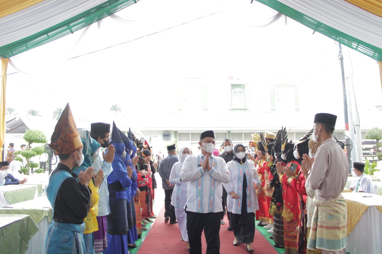 Bupati dan Wakil Bupati Labuhanbatu Menghadiri Pembukaan MTQ Ke-XXXVIII Tingkat Provinsi Sumatera Ut