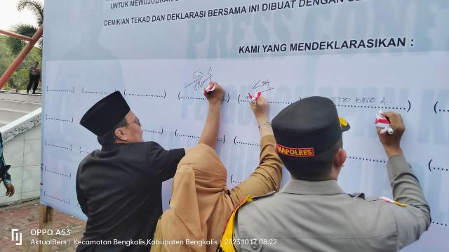 Ketua DPRD Bengkalis Hadiri Acara Simulasi Sispam Persiapan Pengamanan Pemilu 2024