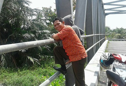 Penghulu Tualang Tinjau Langsung Pengerjaan Normalisasi Aliran Anak Sungai Perawang