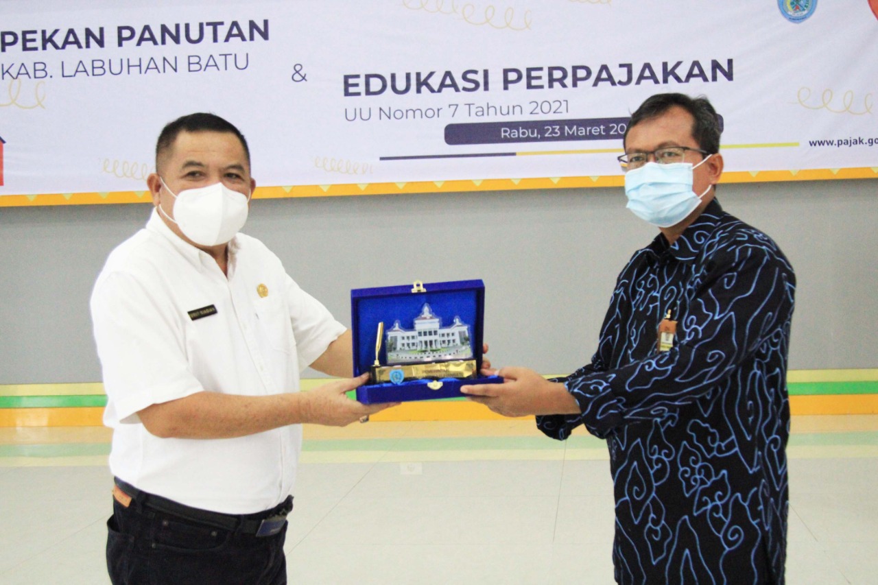 Sekdakab Labuhanbatu Membuka Pekan Panutan dan Edukasi Perpajakan