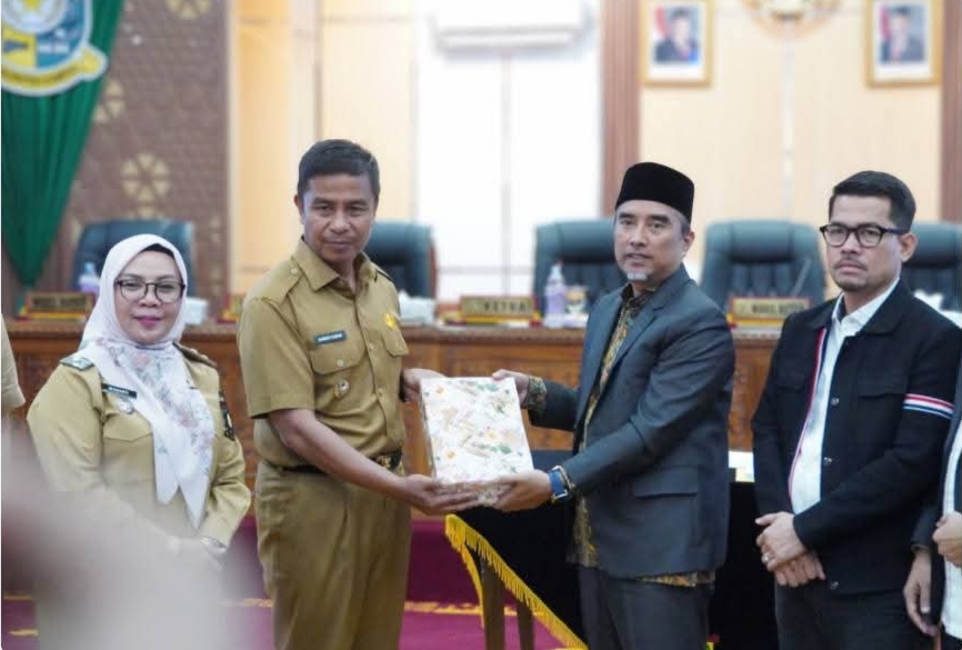 Bupati Kampar Sampaikan LKPJ 2025, DPRD Kampar Bentuk Pansus