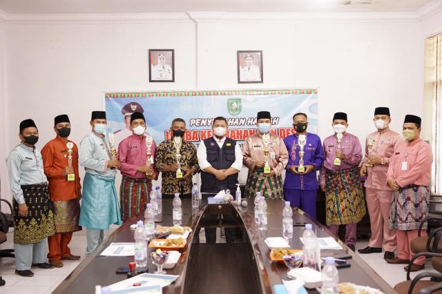 Kelurahan Duri Barat Dapatkan Juara I Dalam Tingkatkan Pelayanan Masyarakat Secara Administrasi