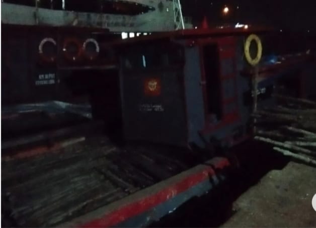 Tegas di laut, Dua Kapal Kayu Bermuatan Bakau Tujuan Malaysia Diamankan Bea Cukai Dumai