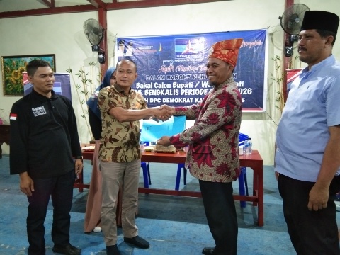 Ngopi (ngobrol politik) Balon Bupati Bengkalis Periode 2021-2026,Dr Eng M Syahminan Bersam DPC Demok
