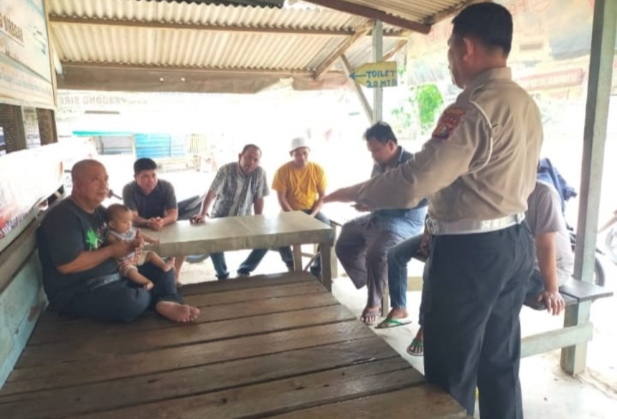 Pererat  Silaturahmi , Polsek Dumai Barat Gelar Kegiatan Jum,at Curhat.