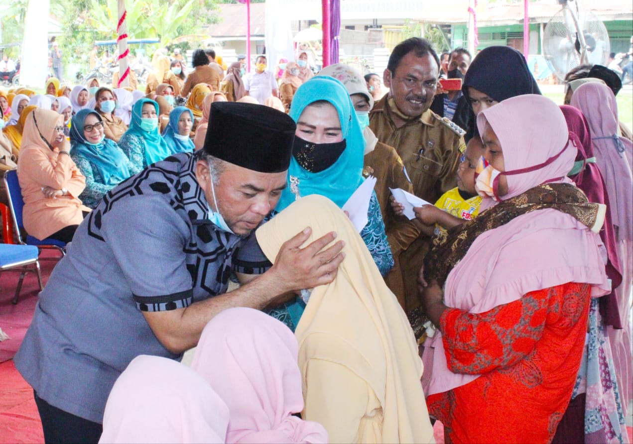 Bupati Labuhanbatu Hadiri Kampung KB Sarasehan di Kecamatan Panai Tengah