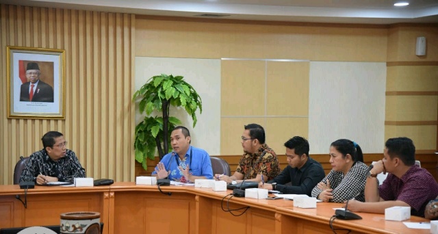 Meningkatkan Geliat Ekonomi Daerah Melalui Program UMKM Pusat