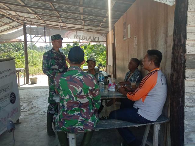 Babinsa Koramil 03/Mandau Melaksanakan Komsos Kampung Pancasila dilingkungan Masyarakat