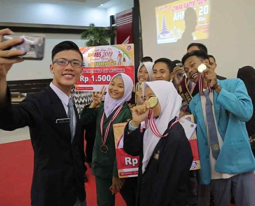 AHM Best Student 2020 Tantang Pelajar Kreatif dengan Konsep Baru
