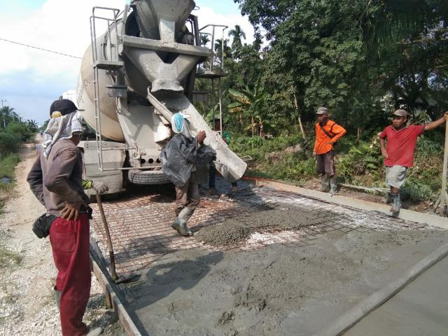 Semenisasi Kembali Dilakukan Di Jl Sukajadi Oleh PT SDS Dumai Yang Digelontorkan Melalui Dana CSR