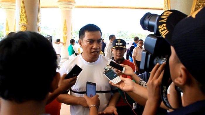 Bupati Janji Akan Pecat Pegawai yang Mangkal di Cafe