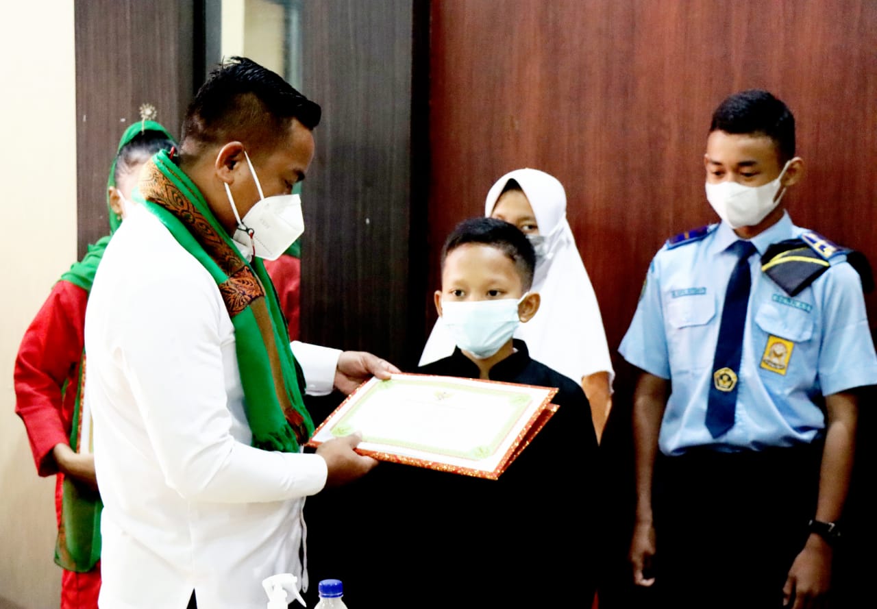 Bupati Pelalawan Bersilaturrahmi Bersama Guru dan Siswa Berprestasi Kabupaten Pelalawan