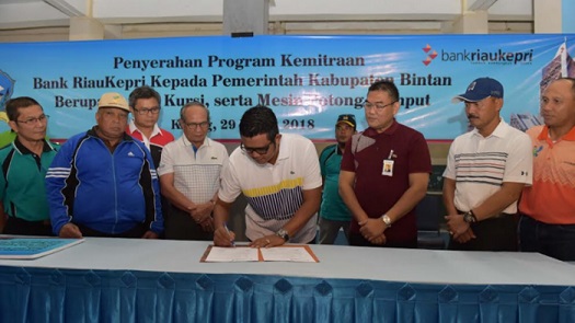 Bupati Bintan Ajak Masyarakatnya Menabung di Bank Riau Kepri