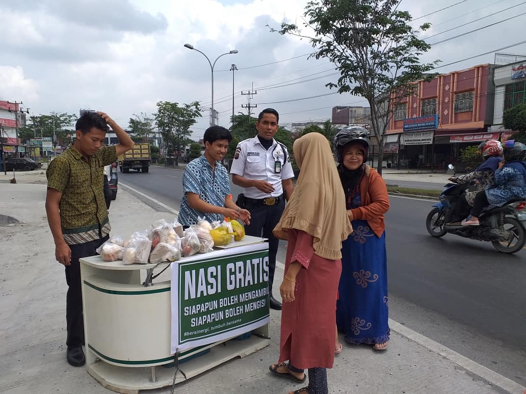 BSM KC Duri Bagi Nasi Gratis Setiap Jum,at