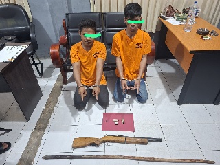 Diduga Ancam Warga dengan Senapan Angin, Dua Pria Diciduk Polisi & Hasil Tes Urin Positif Narkoba