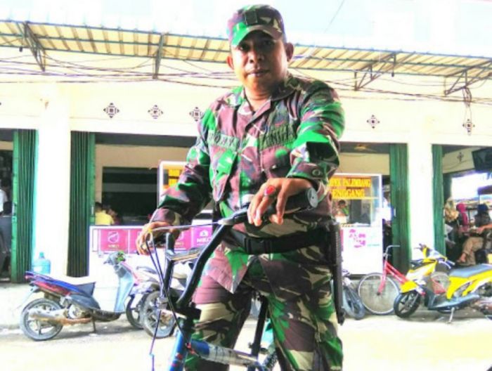 Babinsa Tagaraja Selalu Gunakan Sepeda Saat Patroli
