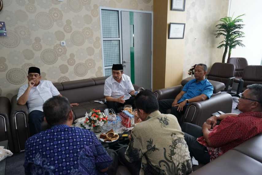 Syamsuar akan Gandeng UIR Kelola Lahan Gambut, Rektor: Hidupkan Kembali Dewan Riset Riau