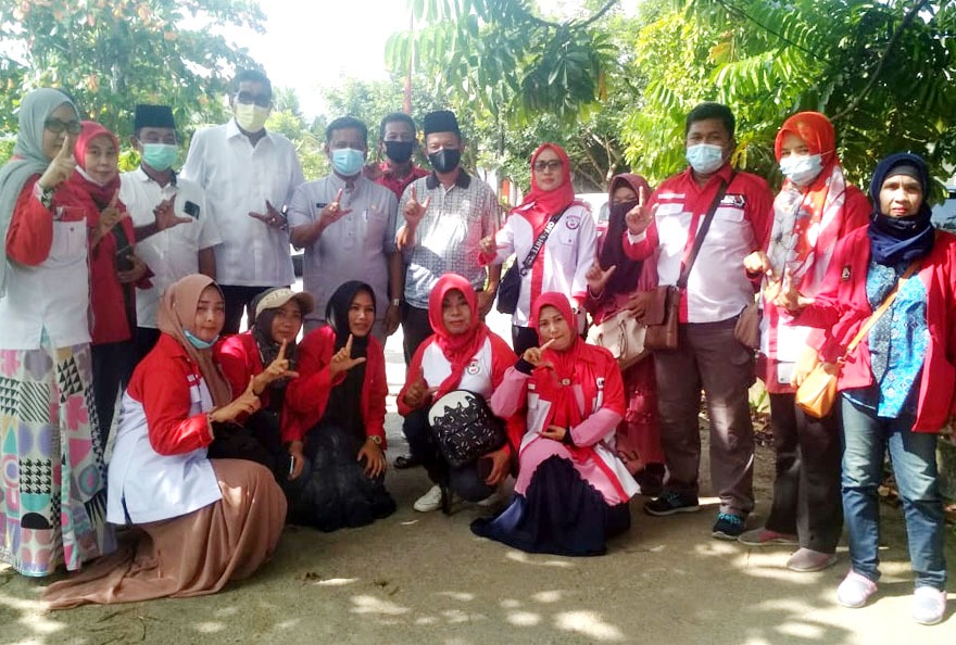 Berikan Pencerahan Prokes Covid-19, dr Arnaldo dan Parisman Ihwan Turun Giat Jumat Barokah LIRA