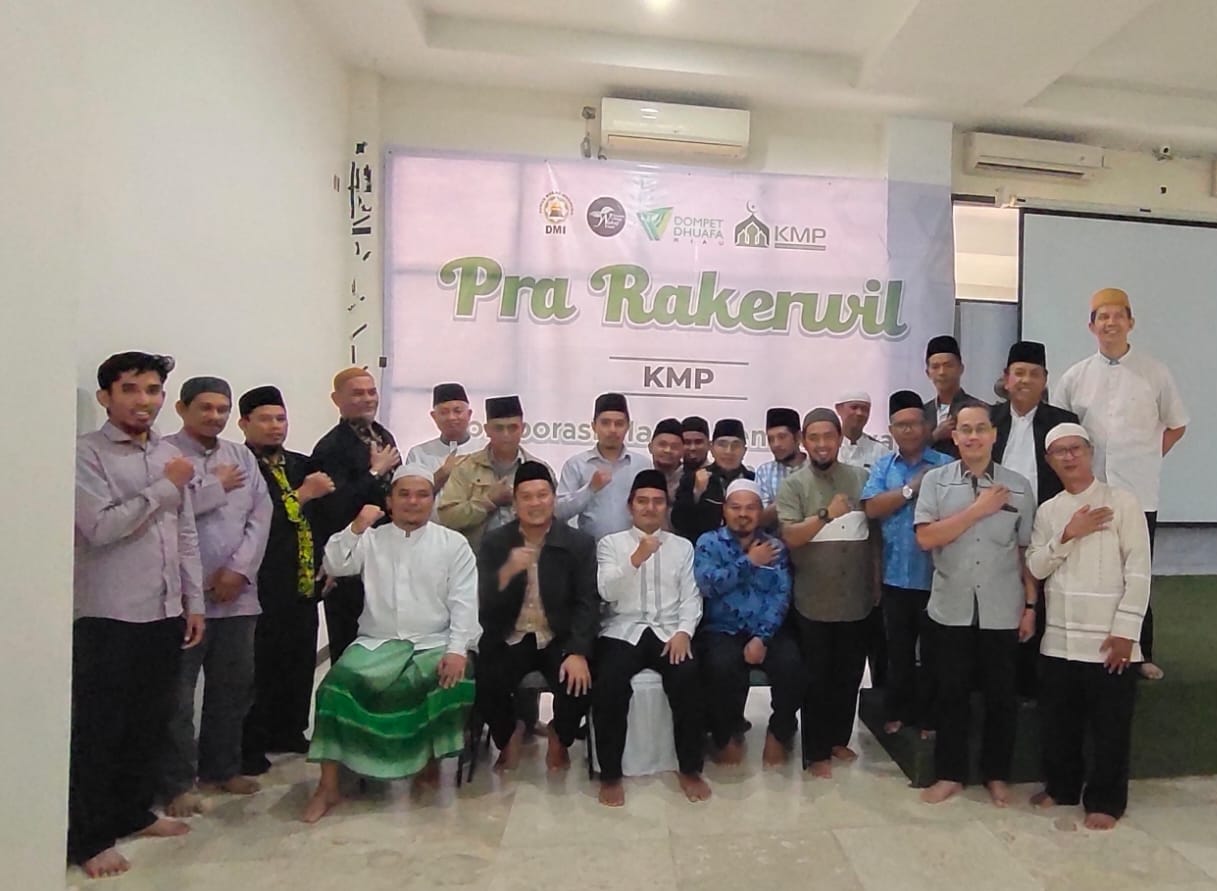 Pengurus KMP Riau dilantik, UAS  Diamanahkan Sebagai Dewan Wali Amanat