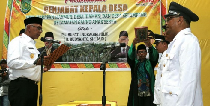 Pjs Bupati Inhil Lantik 3 Pj Kades di Kecamatan Gas