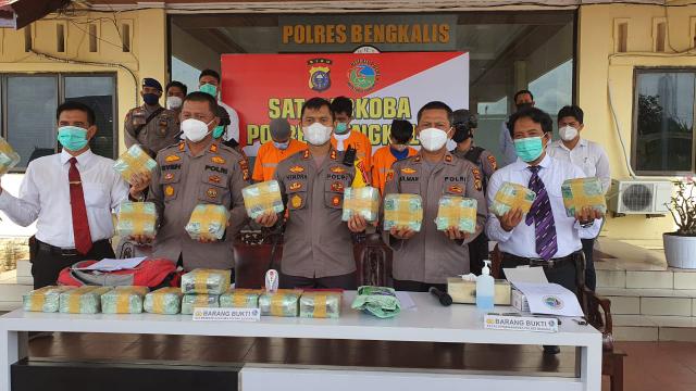 Polisi Bengkalis Sikat Tiga Kurir Sabu Jaringan Internasional