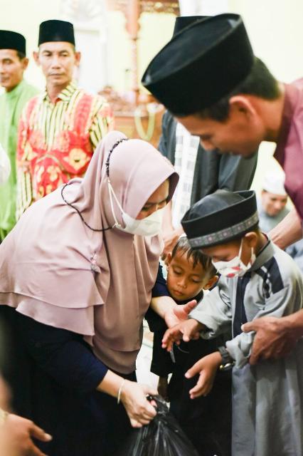 Safari Ramadhan Bupati dan Wabup Bengkalis di Desa Temiang, Kades Masdar Ucapkan Terima Kasih 