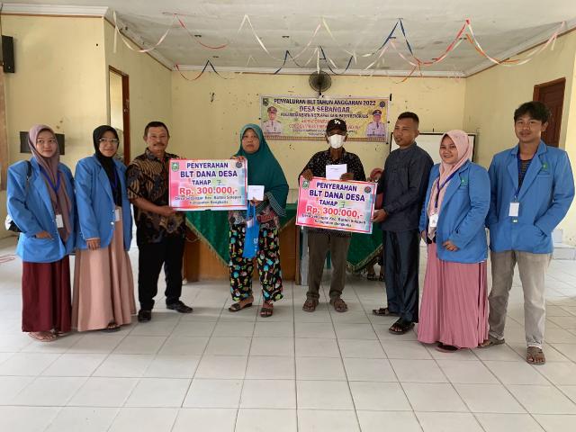 136 KPM Desa Sebangar Terima BLT Tahap 7 Melalui Dana Desa