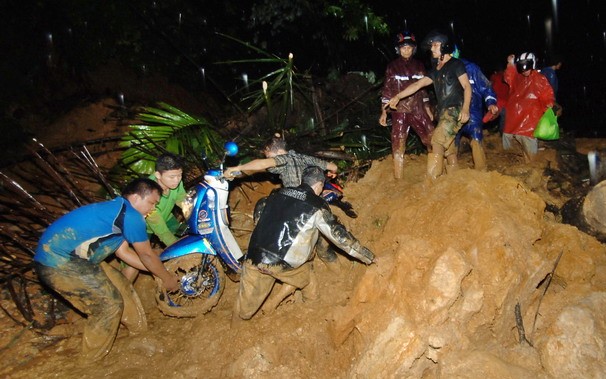 Longsor Melanda Tiga Kabupaten Di Sumbar