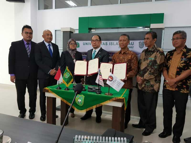 UIR-UPSI Malaysia Teken MoU Bidang Tri Dharma Perguruan Tinggi