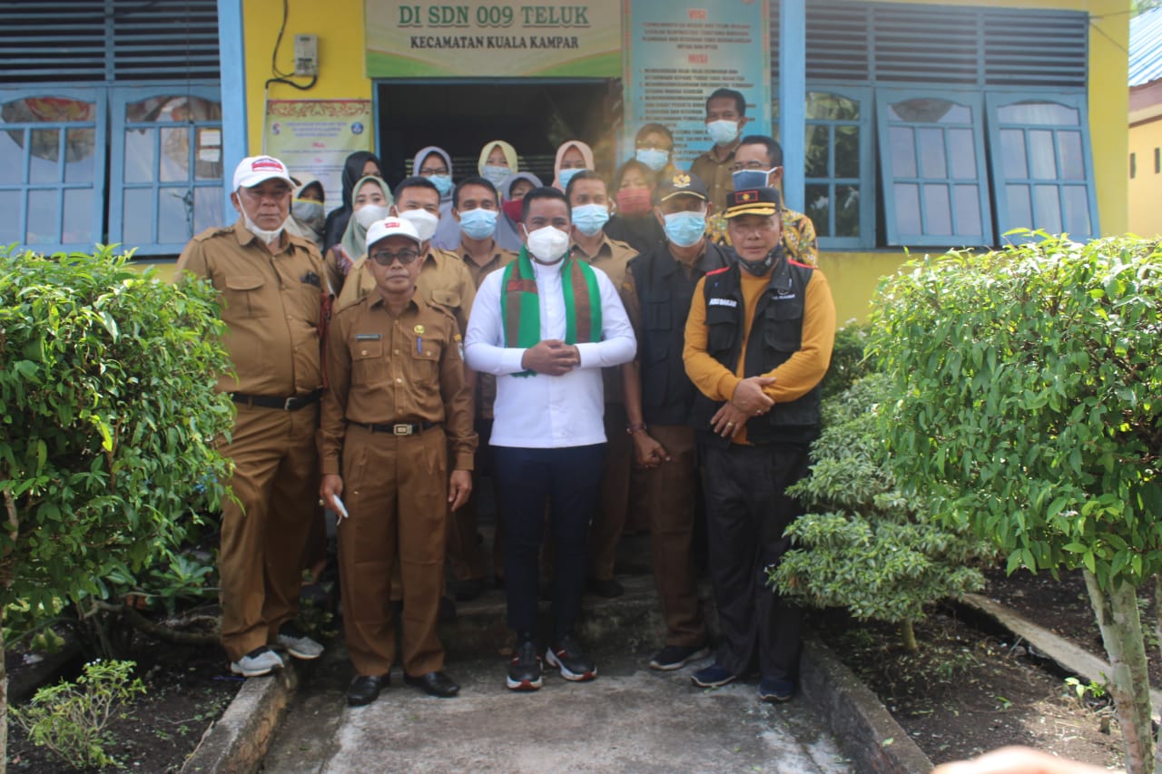 Bupati Pelalawan Lakukan Kunjungan Kerja Ke 2 Desa Di Kecamatan Kuala Kampar