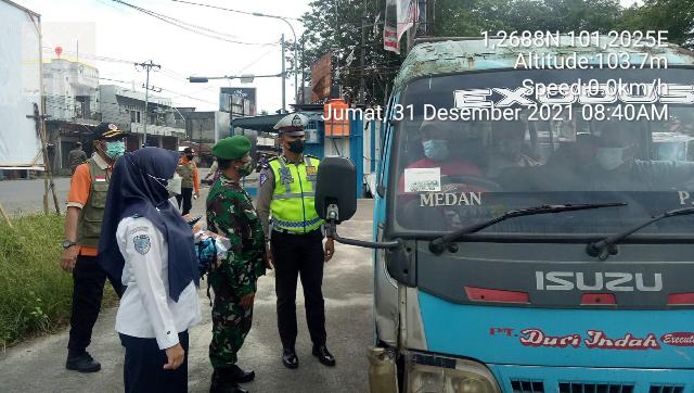 TNI Koramil 03/Mandau Cek Pos Pengamanan Nataru Dipenghujung Tahun 2021