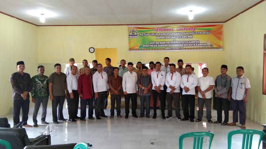Ketua Kadin Riau Kunjungi Sentra Ikan Patin Di Desa Pulau Gadang